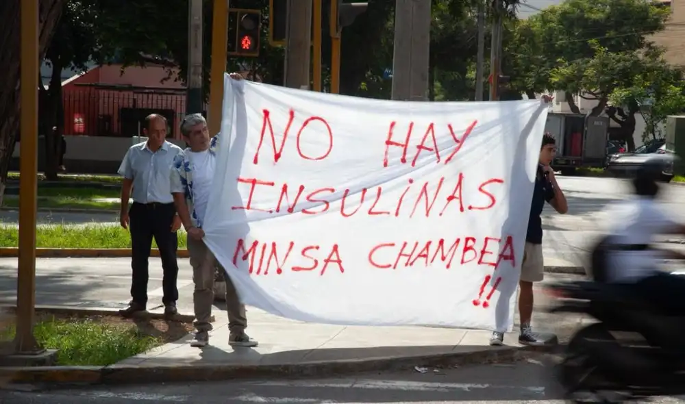 Las alarmas por el abastecimiento de insulina en el país se reactivan, evidenciando la falta de respuesta de EsSalud ante solicitudes de organizaciones de pacientes con diabetes tipo 1. Las alarmas por el abastecimiento de insulina en el país se reactivan, evidenciando la falta de respuesta de EsSalud ante solicitudes de organizaciones de pacientes con diabetes tipo 1.