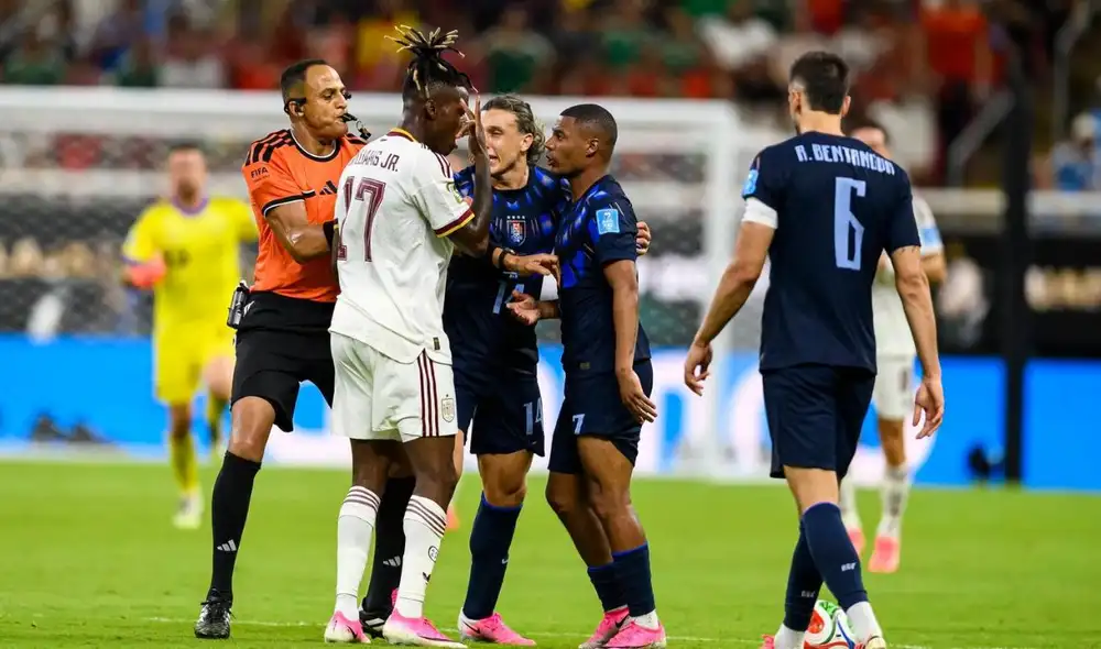 Nico Williams enfrenta un duro golpe en el Mundial 2026 tras sufrir una nueva lesión muscular en el partido contra Uruguay, expresando su tristeza en redes sociales.