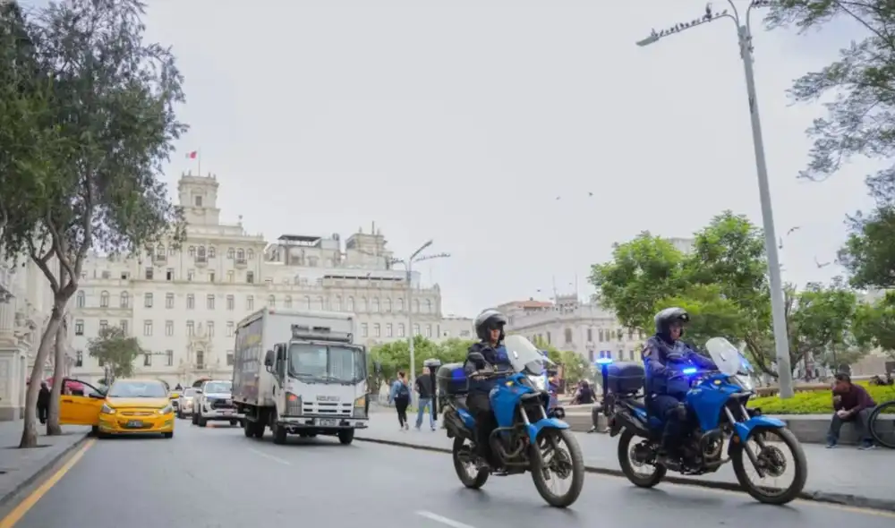 La Municipalidad Metropolitana de Lima levantó la restricción vehicular en el Centro Histórico desde el 28 de junio, buscando reactivar actividades comerciales y culturales.