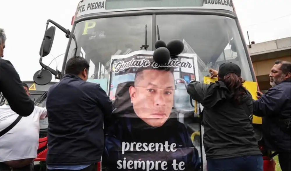 La violencia en el transporte público en Perú ha escalado, con 54 conductores asesinados entre enero y mayo de 2026, según alertó Martín Ojeda de la Cámara Internacional de Logística y Transporte. La violencia en el transporte público en Perú ha escalado, con 54 conductores asesinados entre enero y mayo de 2026, según alertó Martín Ojeda de la Cámara Internacional de Logística y Transporte.