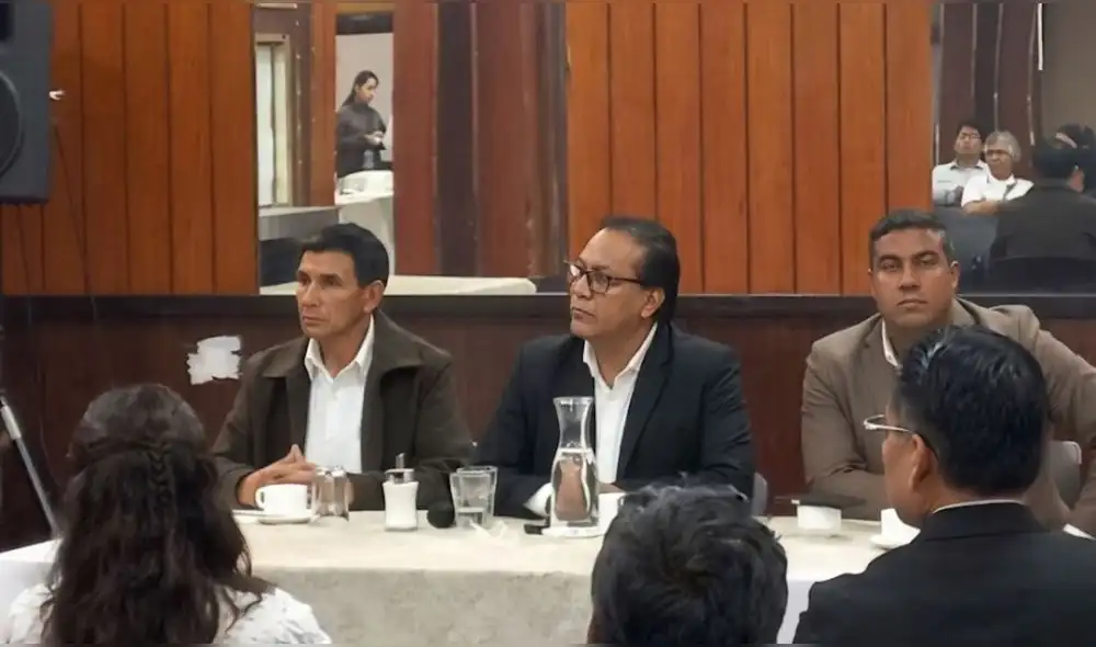 Zunini y Castillo fueron presentados como voceros de las cámaras del Congreso | Foto: Roberto Sánchez-x | Mejorada con Google Gemini. Zunini y Castillo fueron presentados como voceros de las cámaras del Congreso | Foto: Roberto Sánchez-x | Mejorada con Google Gemini.