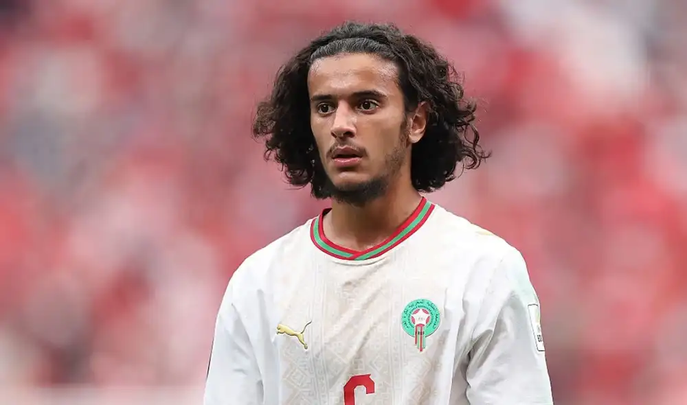 Ayyoub Bouaddi, mediocampista de 18 años, destaca en el Mundial 2026 tras renunciar a representar a Francia y decidir jugar para Marruecos. Ayyoub Bouaddi, mediocampista de 18 años, destaca en el Mundial 2026 tras renunciar a representar a Francia y decidir jugar para Marruecos.