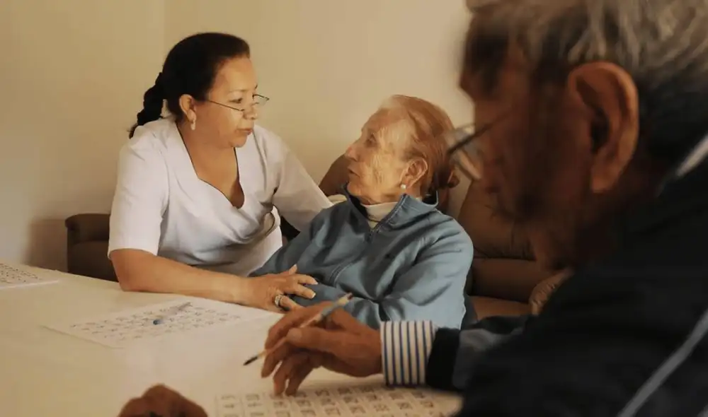Estudio regional revela impacto positivo de intervención integral en adultos mayores con riesgo de demencia Estudio regional revela impacto positivo de intervención integral en adultos mayores con riesgo de demencia