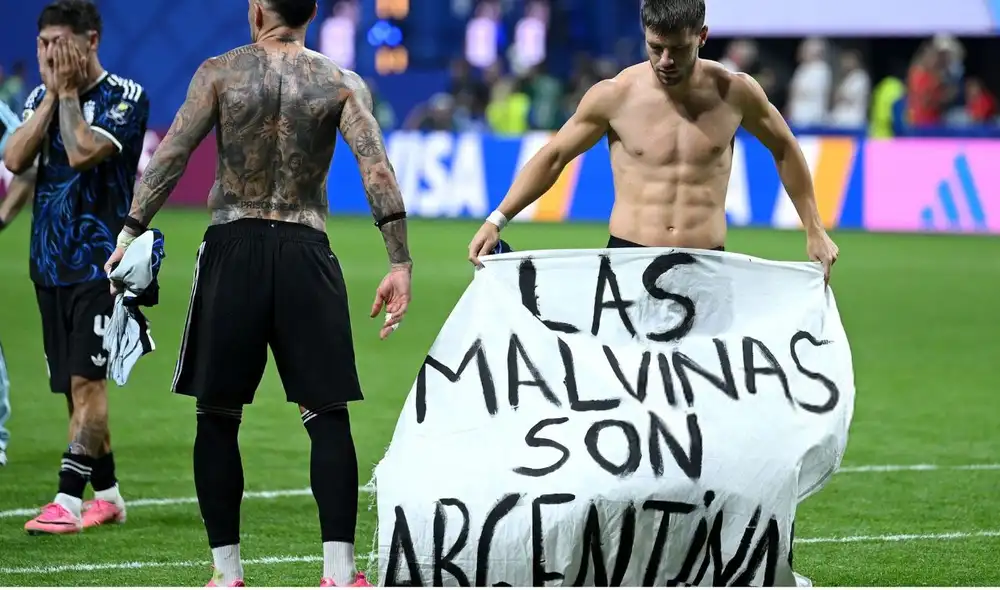 Argentina logró su pase a la final del Mundial 2026 tras vencer a Inglaterra 2-1 en un emocionante partido en Atlanta. Argentina logró su pase a la final del Mundial 2026 tras vencer a Inglaterra 2-1 en un emocionante partido en Atlanta.
