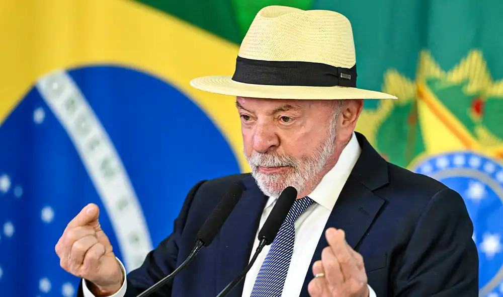 El presidente de Brasil, Luiz Inácio Lula da Silva, minimiza los efectos de los nuevos aranceles del 25% impuestos por EE.UU., reafirmando su compromiso de buscar nuevos mercados. El presidente de Brasil, Luiz Inácio Lula da Silva, minimiza los efectos de los nuevos aranceles del 25% impuestos por EE.UU., reafirmando su compromiso de buscar nuevos mercados.