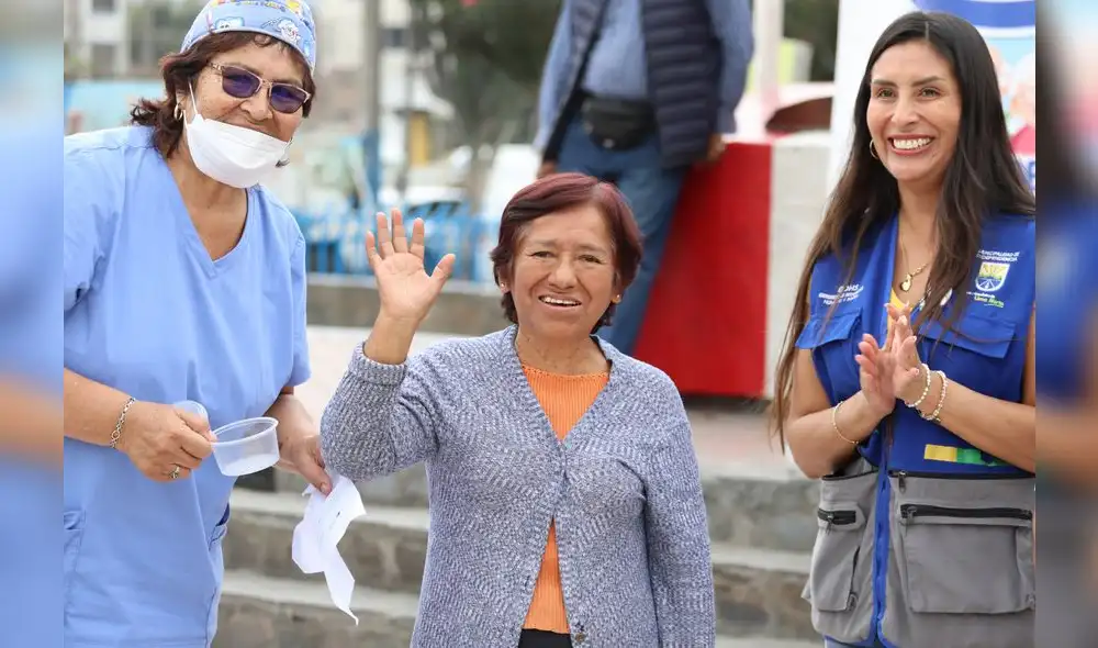 Más de 1300 adultos mayores han vuelto a sonreír en Independencia. Más de 1300 adultos mayores han vuelto a sonreír en Independencia.