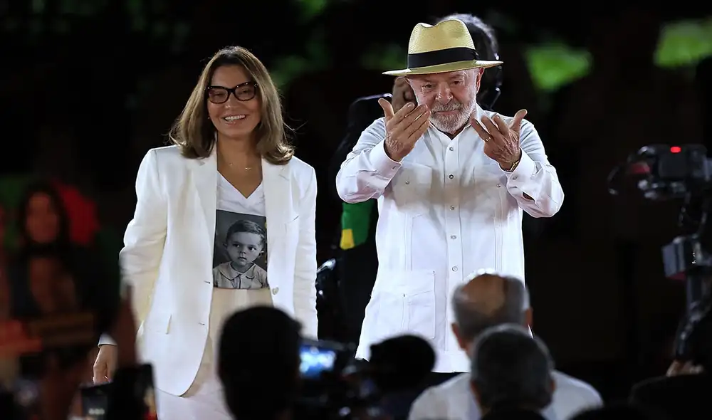 El presidente de Brasil, Luiz Inácio Lula da Silva, anunció su candidatura a la reelección en el PT y buscará un cuarto mandato El presidente de Brasil, Luiz Inácio Lula da Silva, anunció su candidatura a la reelección en el PT y buscará un cuarto mandato