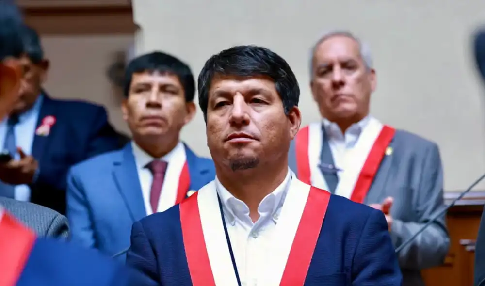 Juntos por el Perú pide suspender por 120 días al congresista Pérez Malqui Juntos por el Perú pide suspender por 120 días al congresista Pérez Malqui