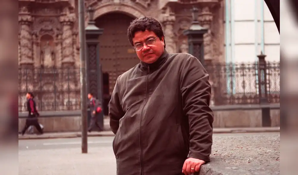 Roger Santiváñez poeta