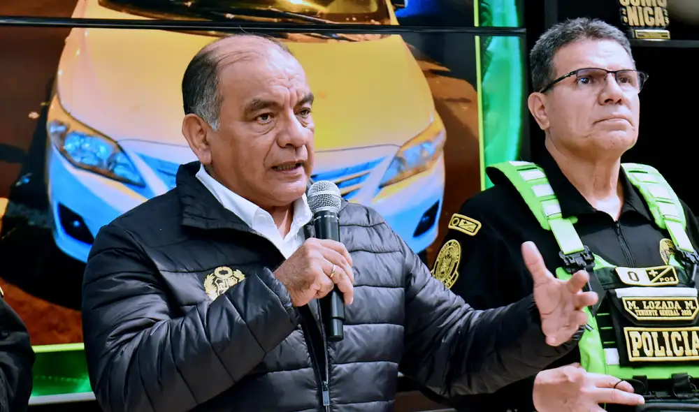 Astudillo respaldó la continuidad de Óscar Arriola con una cifra de homicidios que estaría inflada por errores en la base policial. Foto: Mininter Astudillo respaldó la continuidad de Óscar Arriola con una cifra de homicidios que estaría inflada por errores en la base policial. Foto: Mininter