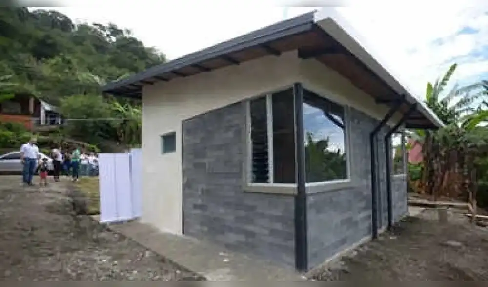 Casa fabricada con plástico.