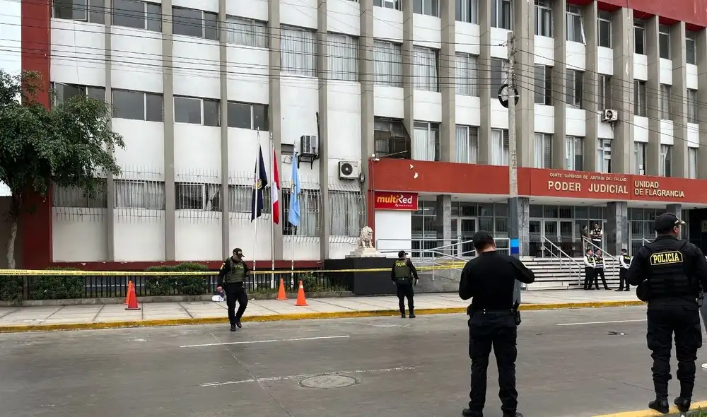 Callao: hallan presunto objeto explosivo en bolsa frente a la Corte Superior de Justicia Callao: hallan presunto objeto explosivo en bolsa frente a la Corte Superior de Justicia