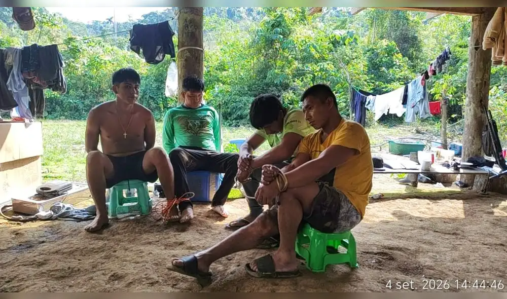 Cuatro presuntos narcotráficantes detenidos en la selva cusqueña. Cuatro presuntos narcotráficantes detenidos en la selva cusqueña.