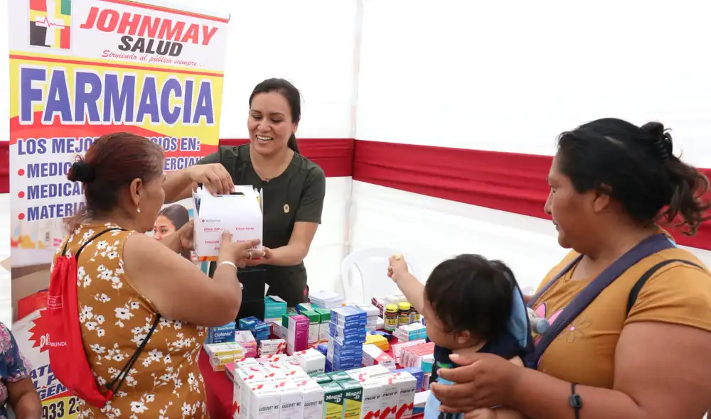 Feria Llapanchikpaq Justicia atendió a pobladores de Sin Fronteras en Chimbote. Foto: difusión. Feria Llapanchikpaq Justicia atendió a pobladores de Sin Fronteras en Chimbote. Foto: difusión.