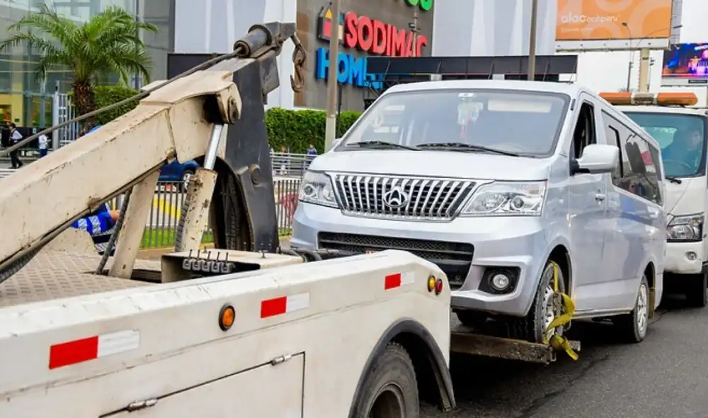 ATU envía al depósito a 2.915 vehículos de transporte público en Lima y Callao