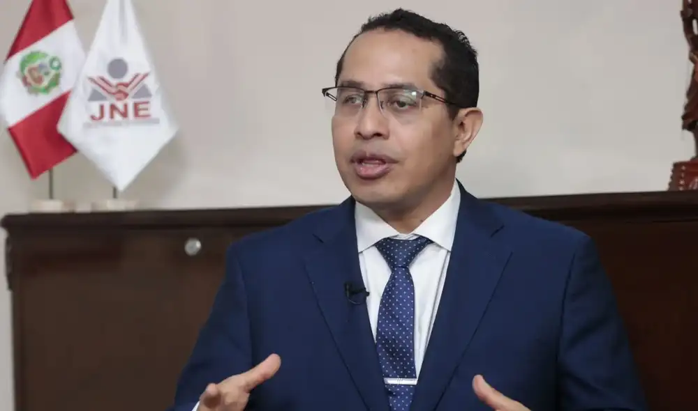 Roberto Burneo, presidente del JNE.