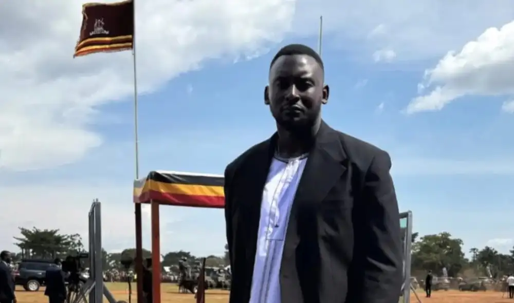 Goerge Desmond Kamurasi aún no toma poseción del reino en Uganda.