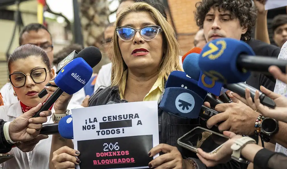La Comisión Nacional de Telecomunicaciones (Conatel) indica que la medida responde a instrucciones del Gobierno y coincide con el diálogo entre oposición