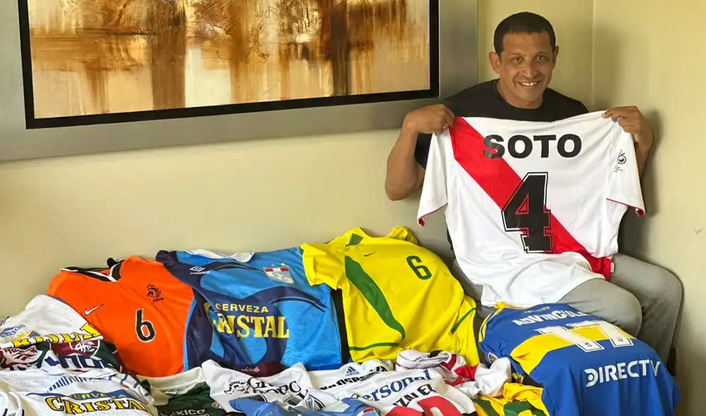 Colección de camisetas de Jorge Soto. Foto: Dream Auctions Colección de camisetas de Jorge Soto. Foto: Dream Auctions