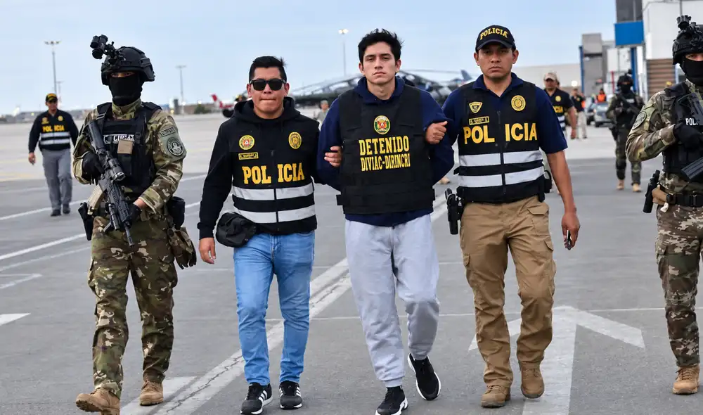 Después que fue identificado como el asesino de una comerciante en un mercado, “Jhonsson Pulpo ” fabricó su muerte en el Reniec y pudo seguir delinquiendo impunemente. Foto: PNP Después que fue identificado como el asesino de una comerciante en un mercado, “Jhonsson Pulpo ” fabricó su muerte en el Reniec y pudo seguir delinquiendo impunemente. Foto: PNP