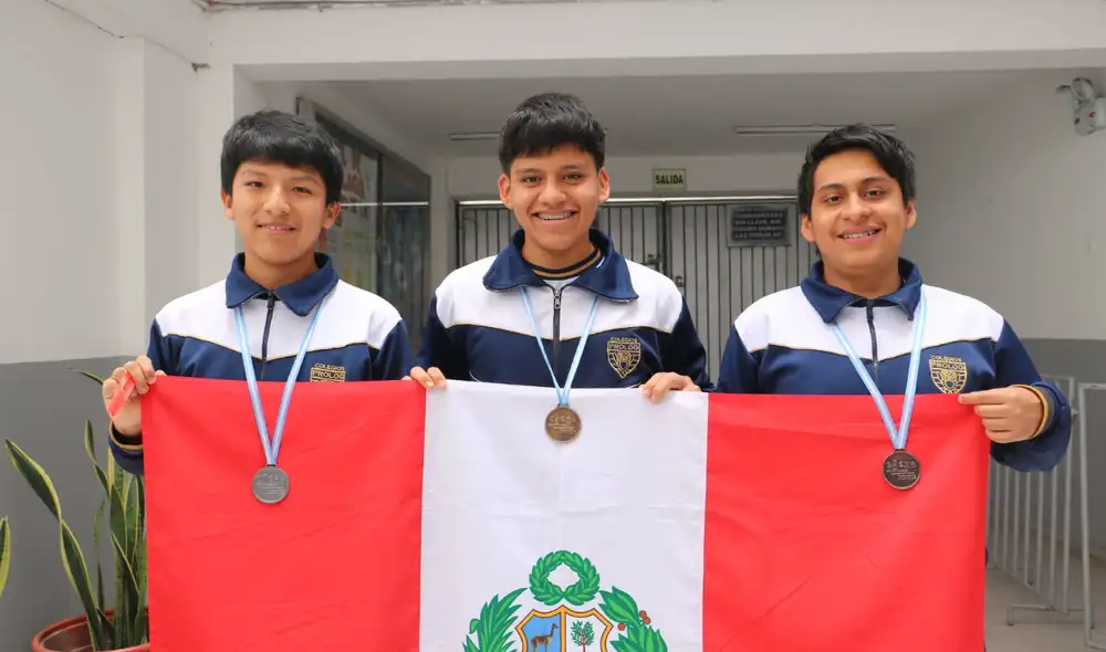 Estos talentosos escolares, respaldados por el Círculo Olímpico del Colegio Prolog, han demostrado su destreza matemática y buscan alcanzar nuevas metas académicas a nivel global. Estos talentosos escolares, respaldados por el Círculo Olímpico del Colegio Prolog, han demostrado su destreza matemática y buscan alcanzar nuevas metas académicas a nivel global.