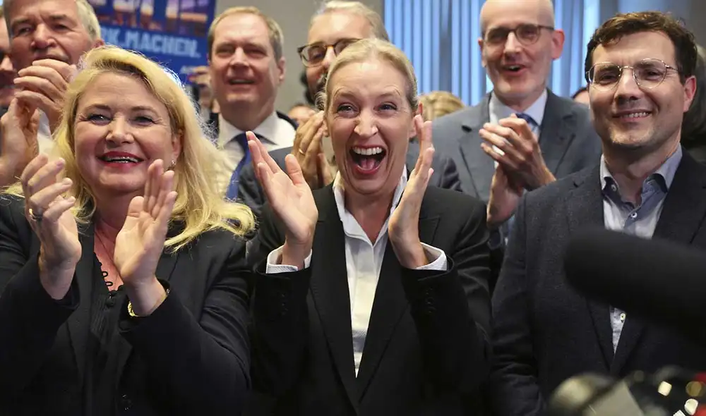 La extrema derecha en Alemania, representada por la AfD, logró entre el 37 % y 38 % de los votos en las elecciones regionales de Mecklemburgo-Pomerania Occidental La extrema derecha en Alemania, representada por la AfD, logró entre el 37 % y 38 % de los votos en las elecciones regionales de Mecklemburgo-Pomerania Occidental