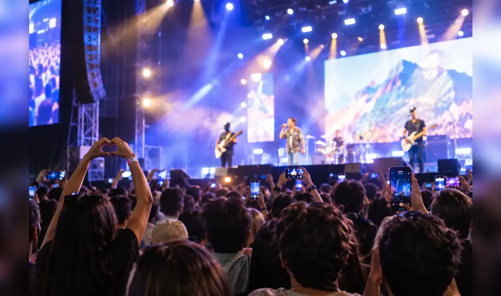 Un concierto de alta convocatoria también genera movimiento en transporte, restaurantes, hospedaje y otros servicios.