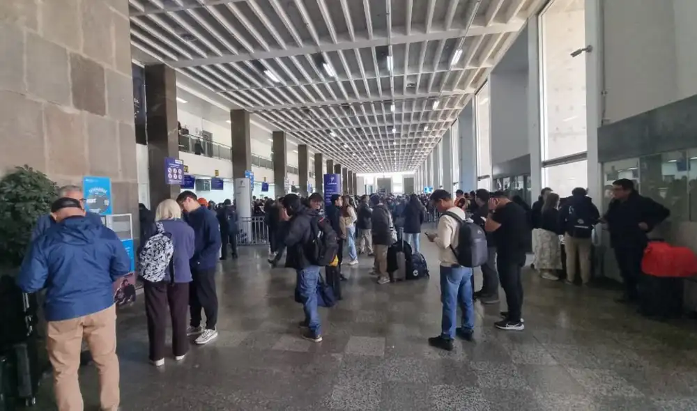 Un sismo de magnitud 4,0 remeció Cusco la noche del domingo, generando temor en la población debido a su baja profundidad de 12 kilómetros. No se reportan heridos ni daños graves. Un sismo de magnitud 4,0 remeció Cusco la noche del domingo, generando temor en la población debido a su baja profundidad de 12 kilómetros. No se reportan heridos ni daños graves.