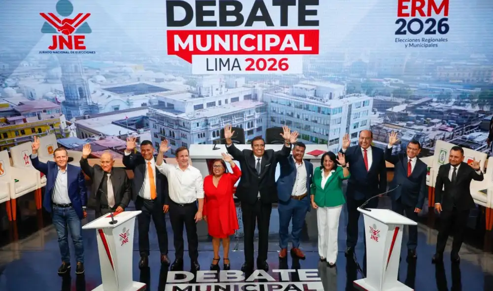 Rafael López Aliaga no estuvo en la foto oficial del debate | Foto: Andina. Rafael López Aliaga no estuvo en la foto oficial del debate | Foto: Andina.