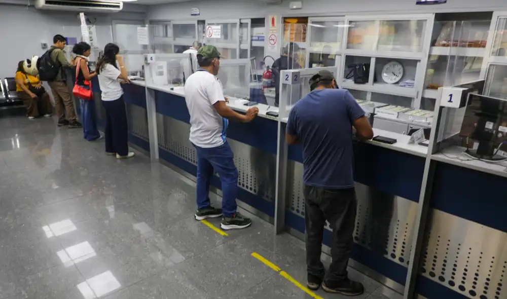 Reniec amplía su horario de atención en Lima y provincias Reniec amplía su horario de atención en Lima y provincias