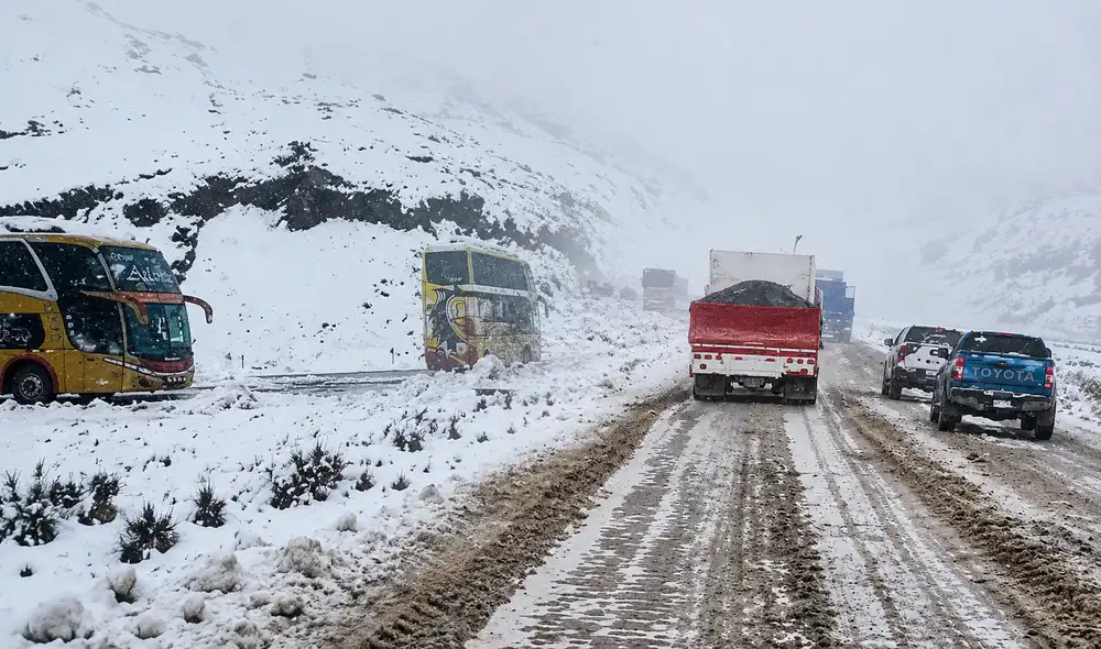 Se prevén precipitaciones que varían entre 5 y 20 milímetros por día en diferentes regiones. Además, se esperan ráfagas de viento que podrían alcanzar los 50 km/h. Se prevén precipitaciones que varían entre 5 y 20 milímetros por día en diferentes regiones. Además, se esperan ráfagas de viento que podrían alcanzar los 50 km/h.