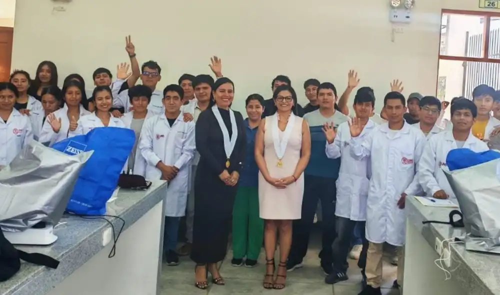 Corte del Santa realizó charlas preventivas en colegios de Chimbote. Foto: difusión. Corte del Santa realizó charlas preventivas en colegios de Chimbote. Foto: difusión.