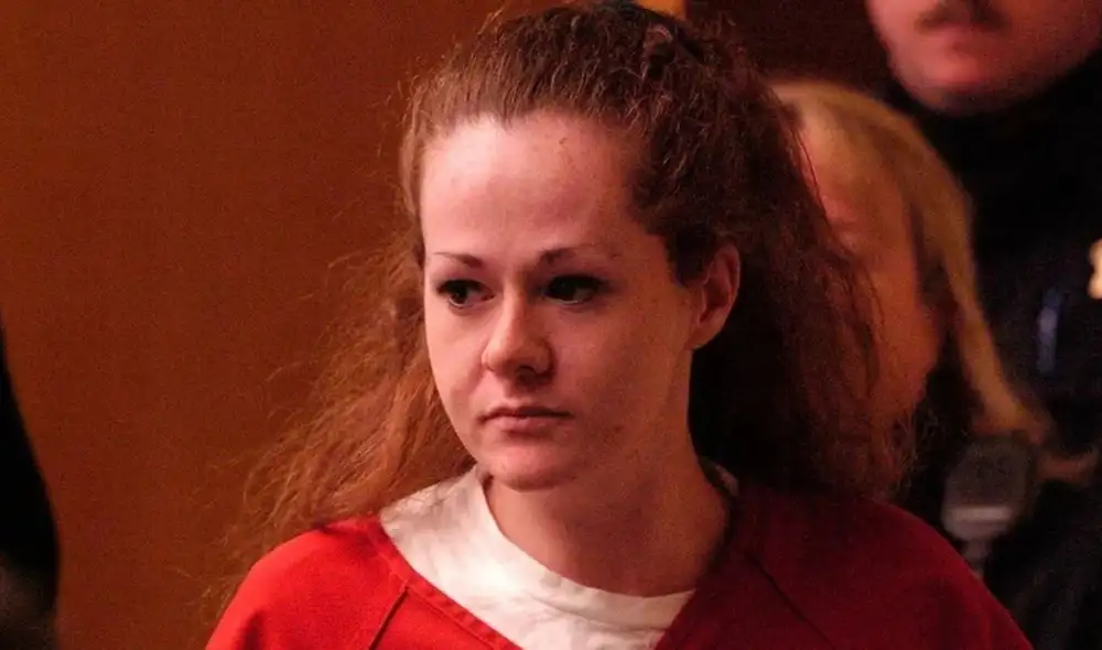 Christa Pike, condenada a muerte en Tennessee, sobrevivió a un intento de ejecución con inyección letal tras recibir dos dosis de pentobarbital, generando controversia sobre el procedimiento. Christa Pike, condenada a muerte en Tennessee, sobrevivió a un intento de ejecución con inyección letal tras recibir dos dosis de pentobarbital, generando controversia sobre el procedimiento.