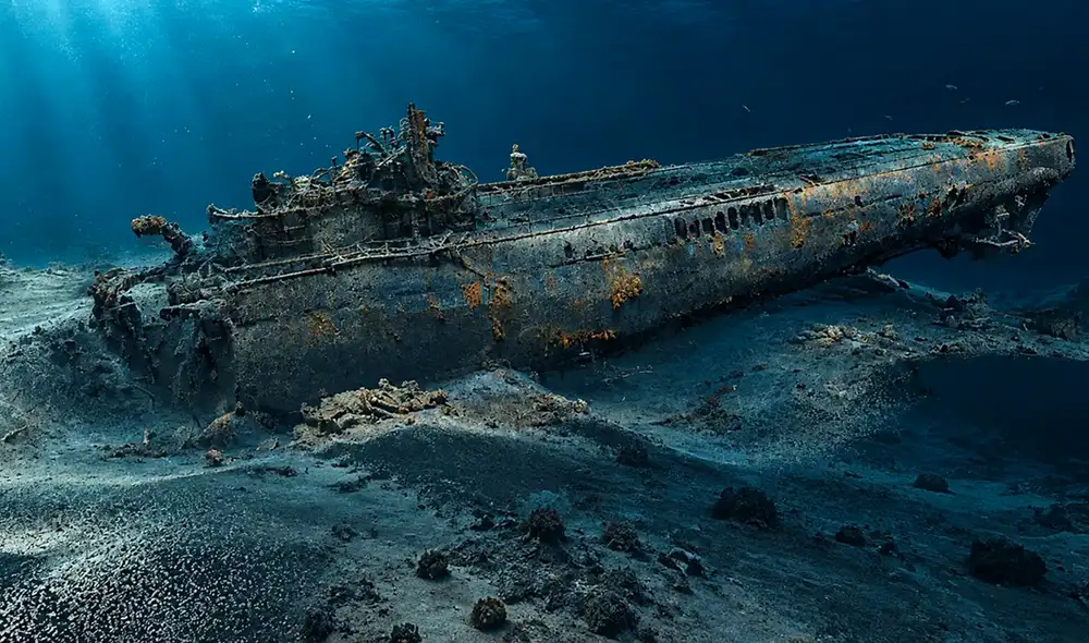 Ochenta años después de la Segunda Guerra Mundial, el submarino nazi U-864 y su carga de mercurio amenazan el ecosistema marino de Noruega. Las autoridades evalúan estrategias para neutralizar el riesgo. Ochenta años después de la Segunda Guerra Mundial, el submarino nazi U-864 y su carga de mercurio amenazan el ecosistema marino de Noruega. Las autoridades evalúan estrategias para neutralizar el riesgo.