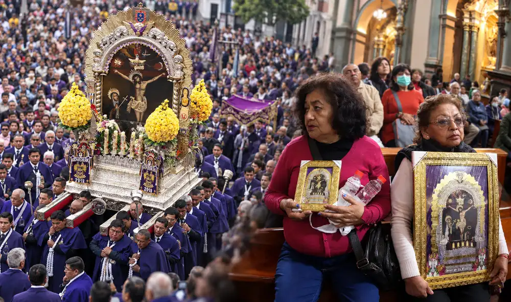 La imagen del Cristo Morado comenzará su trayecto en la avenida Tacna, pasando por la Plaza Mayor y el Congreso, donde se rendirán homenajes a su paso. La imagen del Cristo Morado comenzará su trayecto en la avenida Tacna, pasando por la Plaza Mayor y el Congreso, donde se rendirán homenajes a su paso.