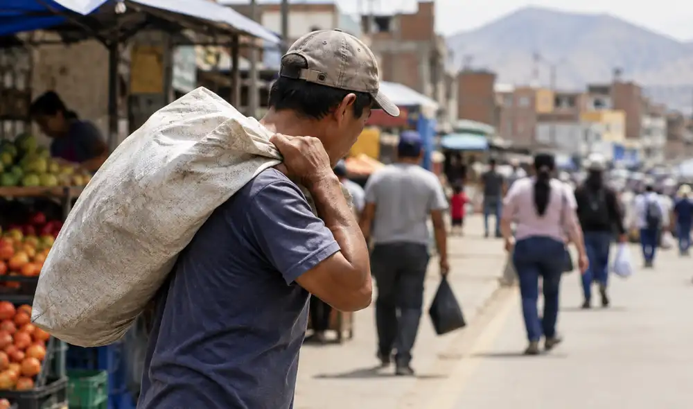 La CCL sostiene que la respuesta económica ante El Niño debería dirigirse a los damnificados, independientemente de su condición previsional. La CCL sostiene que la respuesta económica ante El Niño debería dirigirse a los damnificados, independientemente de su condición previsional.