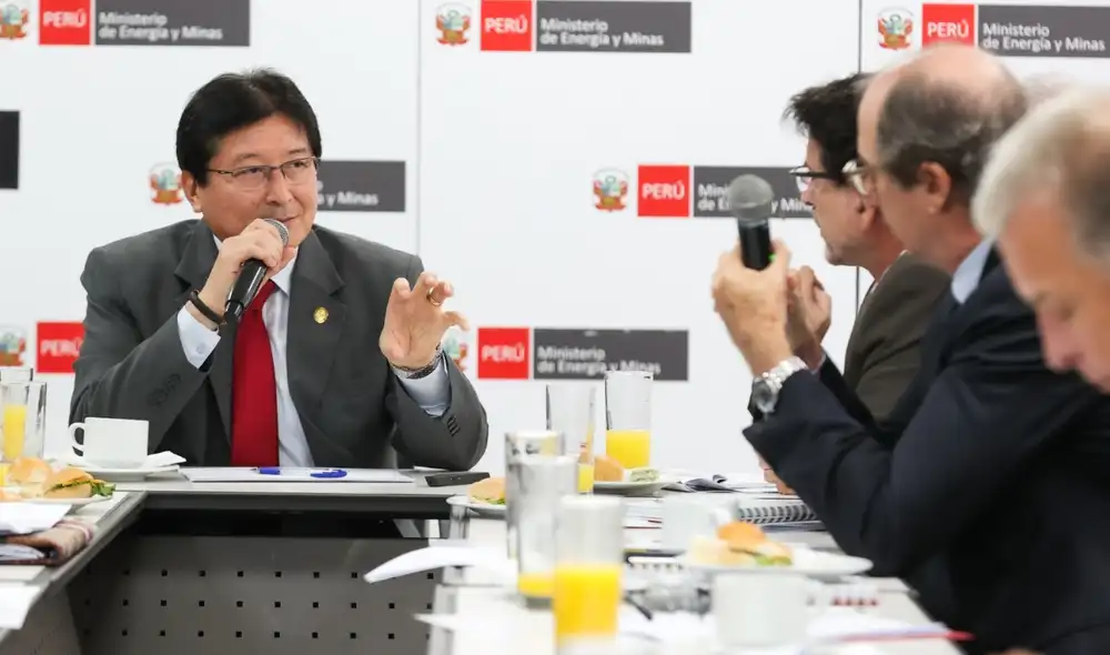 El ministro de Energía y Minas, Guillermo Shinno, afirmó que la nueva Ley MAPE unificará el marco jurídico con reglas permanentes y claras para la formalización de la pequeña minería y minería artesanal.
