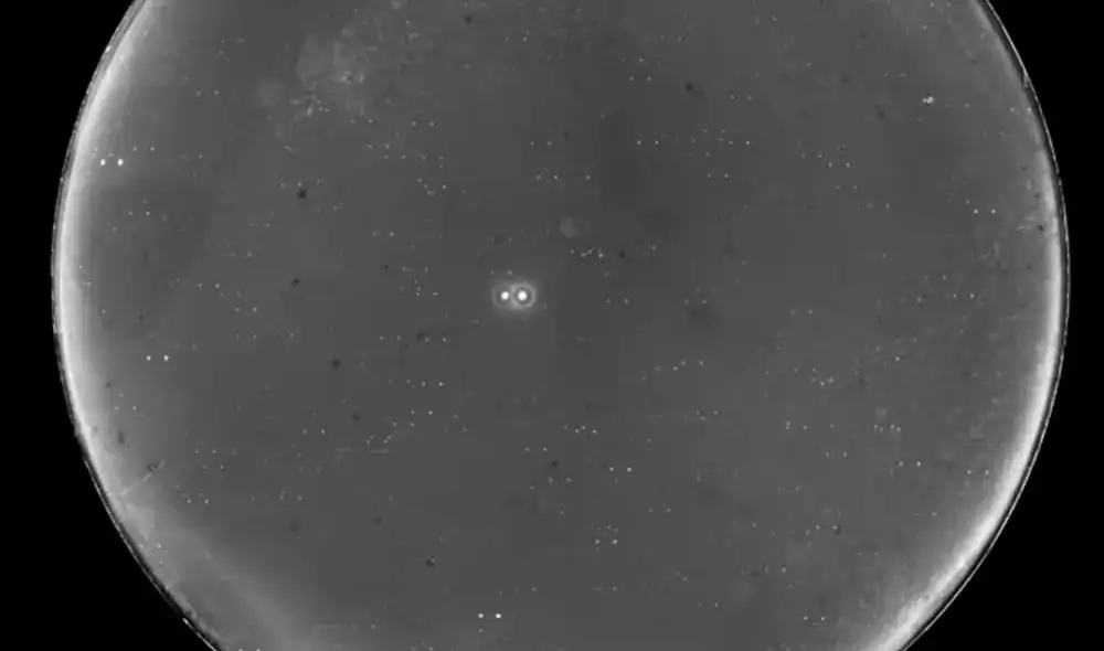 Descubren un planeta que orbita en un sistema binario. Foto: Observatorio Naval de EE. UU.