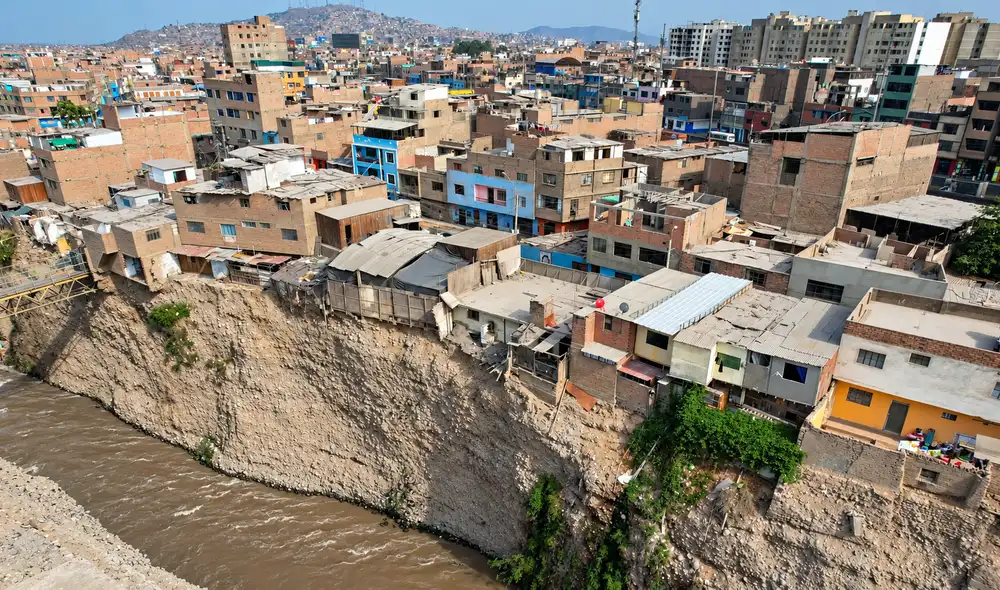 Lima en alerta por temporada de lluvias y riesgo de huaicos e inundaciones Lima en alerta por temporada de lluvias y riesgo de huaicos e inundaciones