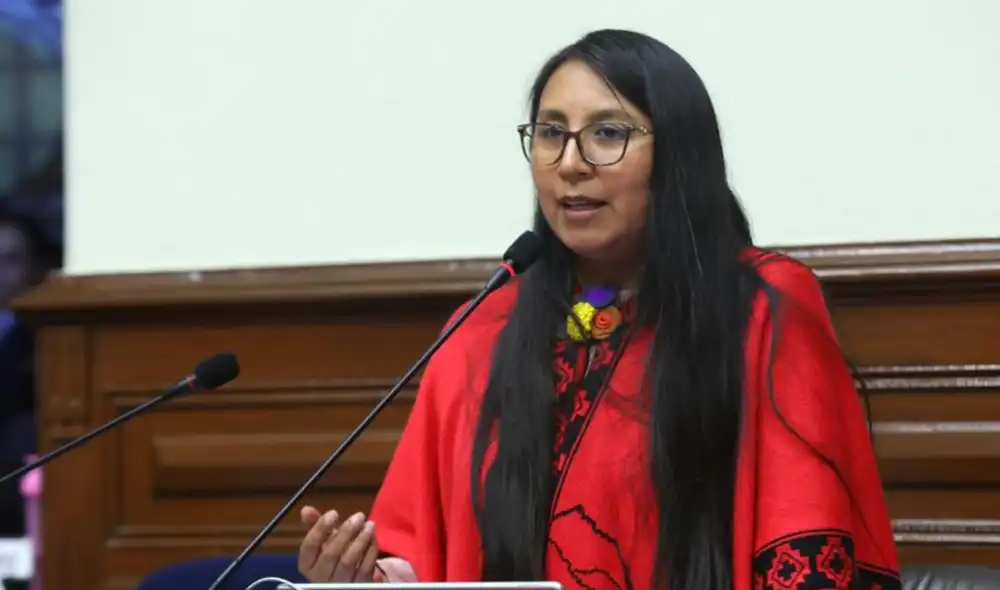 Ruth Luque anuncia que no asistirá a la Comisión de Constitución y acusa al fujimorismo de ser obstruccionista: "El Senado debe ejercer su función con límites" Ruth Luque anuncia que no asistirá a la Comisión de Constitución y acusa al fujimorismo de ser obstruccionista: "El Senado debe ejercer su función con límites"