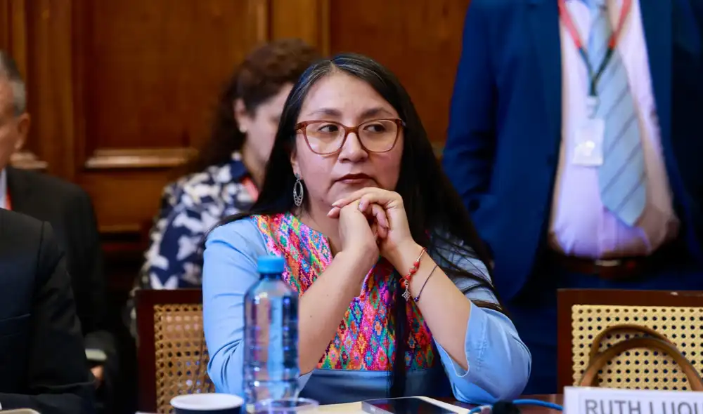 Ruth Luque cuestionó el presunto acuerdo entre Fuerza Popular y Obras para asegurar los votos en el debate sobre las facultades del Senado. Foto: Congreso Ruth Luque cuestionó el presunto acuerdo entre Fuerza Popular y Obras para asegurar los votos en el debate sobre las facultades del Senado. Foto: Congreso