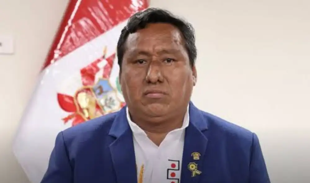 Senador de JP acusa a Obras de "hacerle el juego" al fujimorismo en la Comisión de Constitución