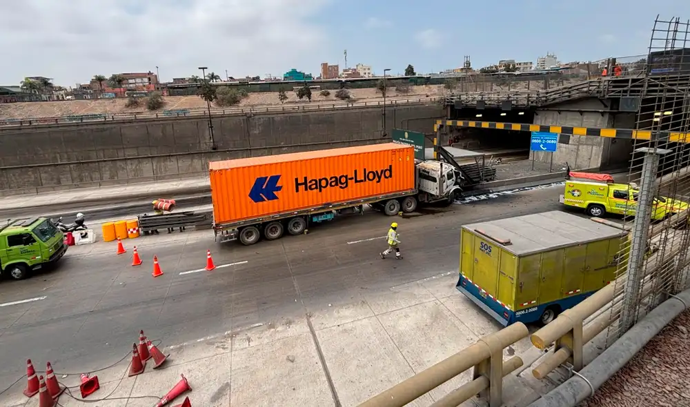 Tras la emergencia, se activaron los protocolos y se dispuso el cierre total del túnel en ambos sentidos.
