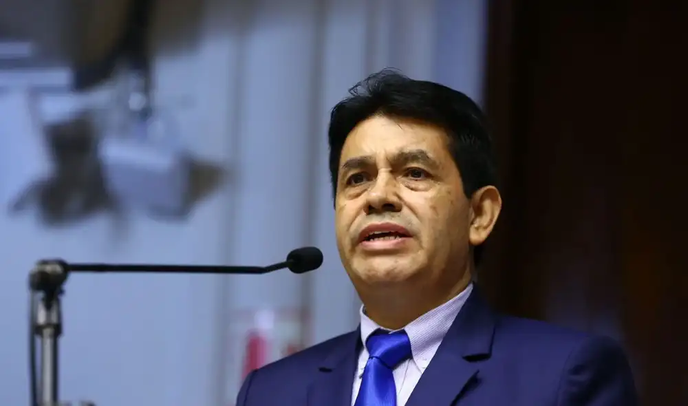 Fiscal de la Nación pide derogar la ley que le otorga a la Policía la exclusividad de la investigación preliminar Fiscal de la Nación pide derogar la ley que le otorga a la Policía la exclusividad de la investigación preliminar