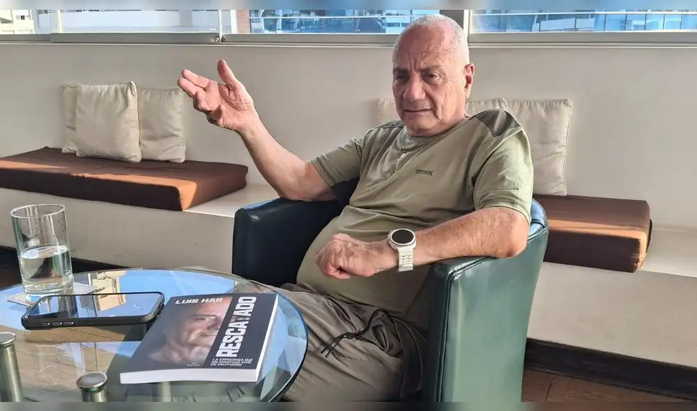 El argentino israelí presentó su libro Rescatado en el colegio León Pinelo