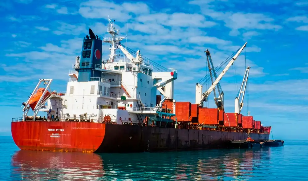 La naviera Eurobulk y el ingeniero en jefe fueron sancionados por ordenar verter agua contaminada al mar en Estados Unidos. La naviera Eurobulk y el ingeniero en jefe fueron sancionados por ordenar verter agua contaminada al mar en Estados Unidos.