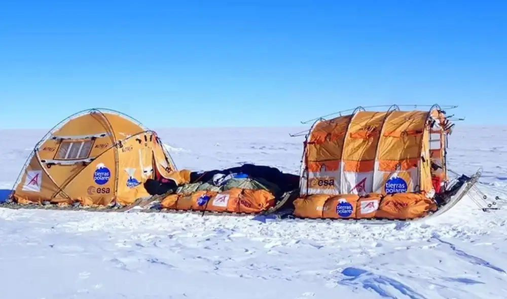 España participará en una expedición científica a la Antártida con el Trineo de Viento, un vehículo innovador diseñado por Ramón Larramendi, que utiliza corrientes de aire para su propulsión.