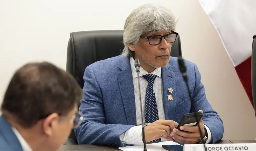 Gavidia defendió darle una oportunidad al Gobierno de Keiko Fujimori y cuestionó la desconfianza hacia Fuerza Popular. Foto: Congreso Gavidia defendió darle una oportunidad al Gobierno de Keiko Fujimori y cuestionó la desconfianza hacia Fuerza Popular. Foto: Congreso