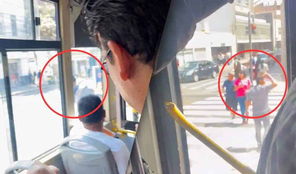 En un video publicado en X se observa cómo el pasajero decide bajar del vehículo ante la mirada del resto de ocupantes del Metropolitano. En un video publicado en X se observa cómo el pasajero decide bajar del vehículo ante la mirada del resto de ocupantes del Metropolitano.