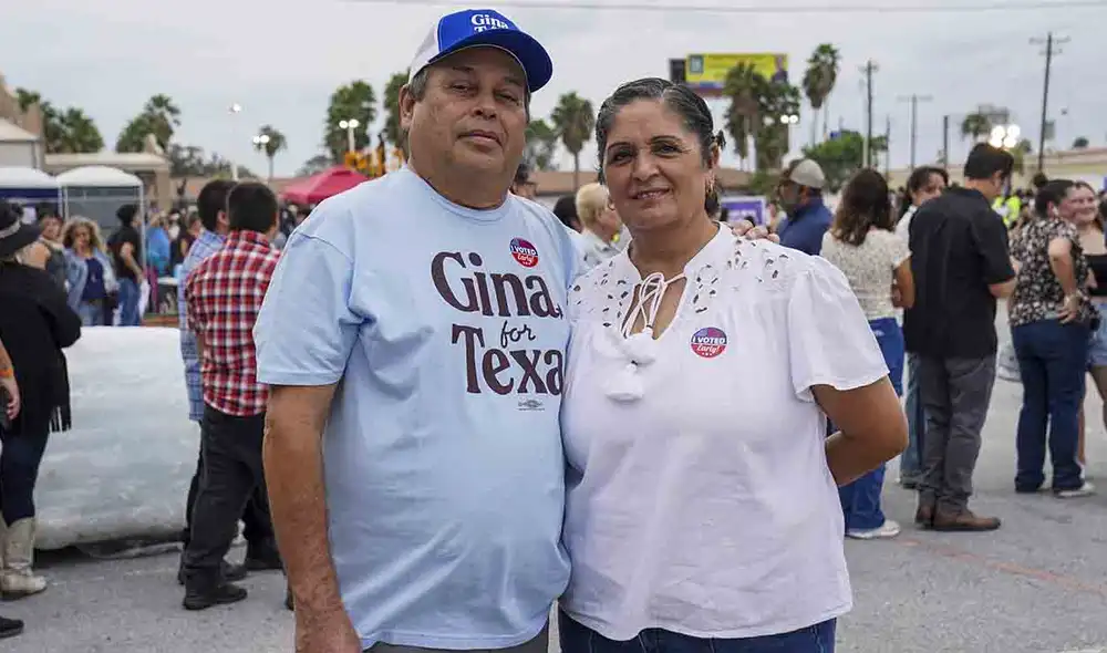 Los votantes hispanos consideran cambiar su apoyo hacia el Partido Demócrata en las elecciones de medio mandato Los votantes hispanos consideran cambiar su apoyo hacia el Partido Demócrata en las elecciones de medio mandato